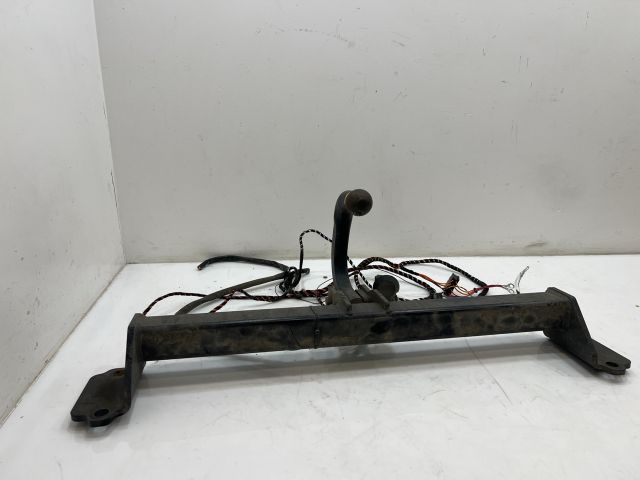 bontott BMW X3 Vonóhorog