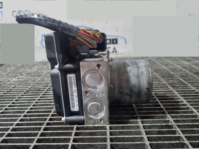 bontott BMW X3 ABS Kocka