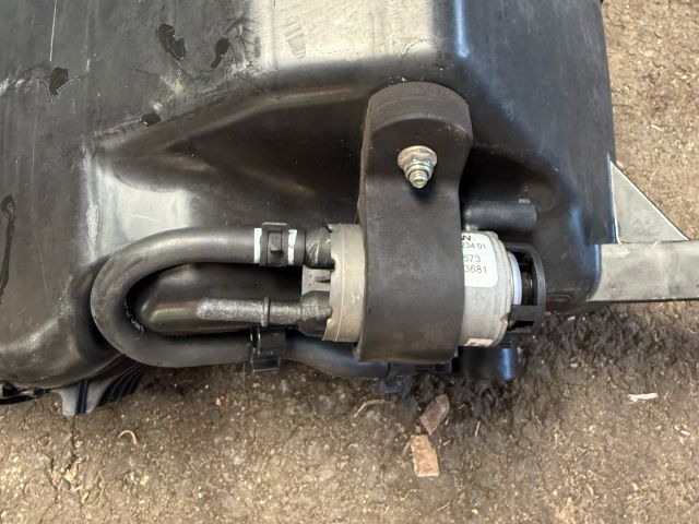 bontott BMW X3 AdBlue Tartály