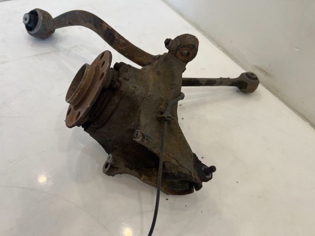 bontott BMW X3 Bal első Csonkállvány Kerékaggyal