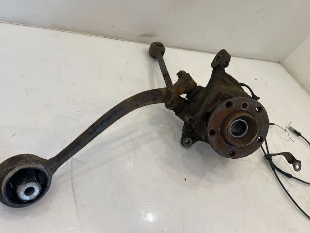 bontott BMW X3 Bal első Csonkállvány Kerékaggyal