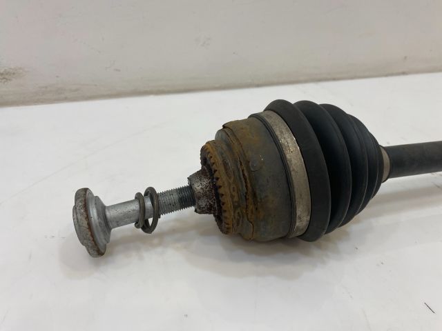 bontott BMW X3 Bal Féltengely