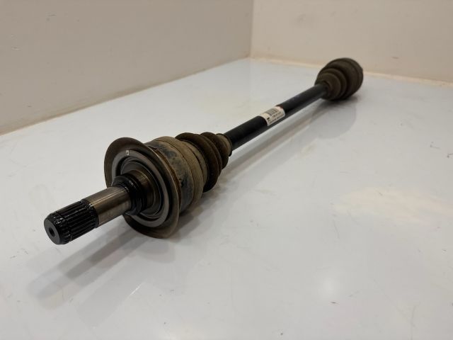 bontott BMW X3 Bal hátsó Féltengely