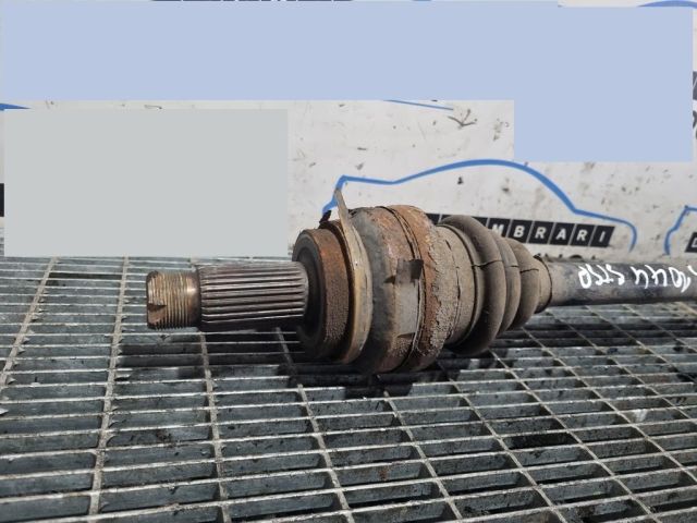 bontott BMW X3 Bal hátsó Féltengely