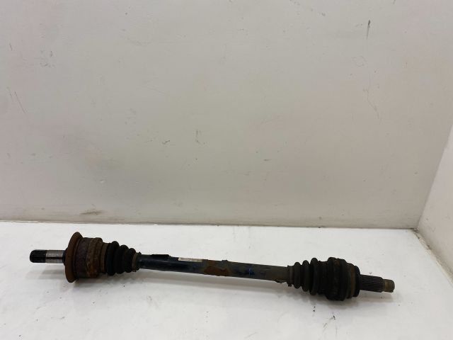 bontott BMW X3 Bal hátsó Féltengely