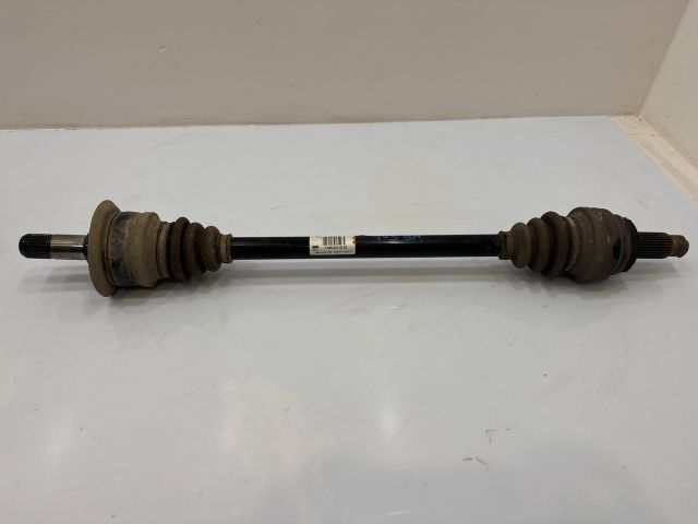 bontott BMW X3 Bal hátsó Féltengely