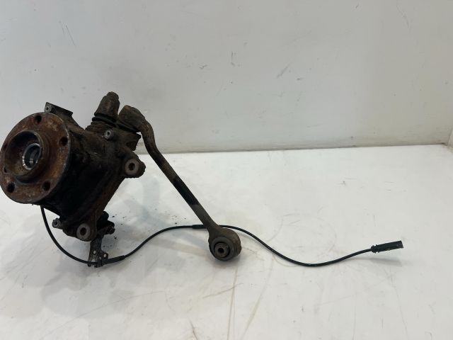 bontott BMW X3 Jobb első Csonkállvány Kerékaggyal