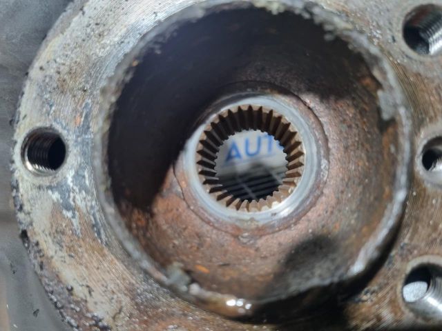 bontott BMW X3 Jobb első Csonkállvány