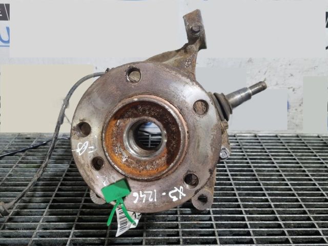 bontott BMW X3 Jobb első Csonkállvány