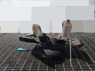 bontott BMW X3 Jobb első Csonkállvány