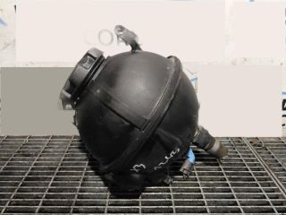 bontott BMW X3 Kiegyenlítő Tartály