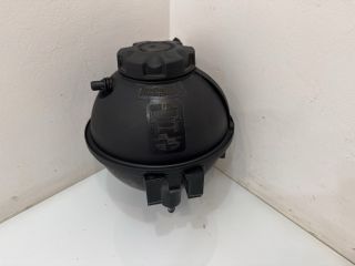 bontott BMW X3 Kiegyenlítő Tartály