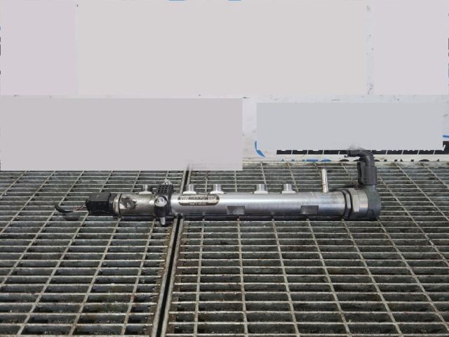 bontott BMW X3 Közösnyomócső