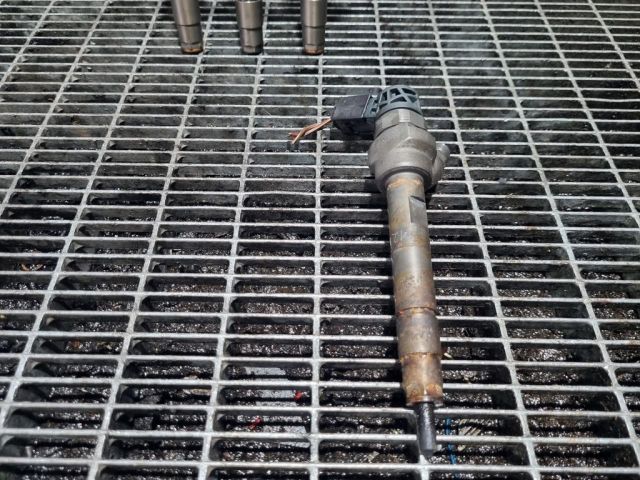 bontott BMW X3 Porlasztó (1 db)