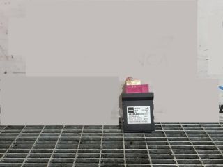 bontott BMW X3 Üzemanyag Szivattyú Relé