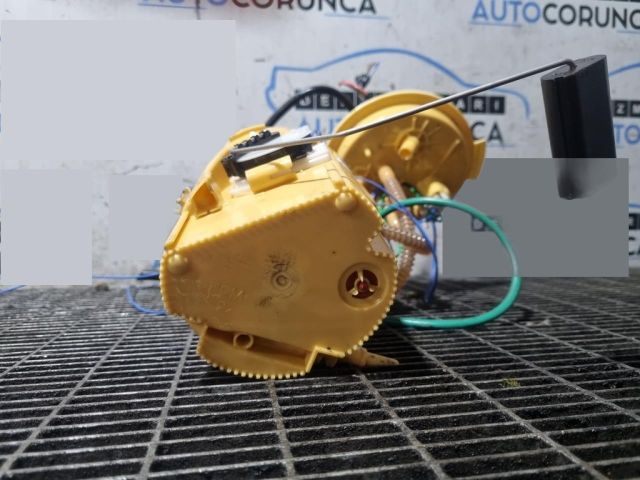 bontott BMW X3 Üzemanyag Szivattyú