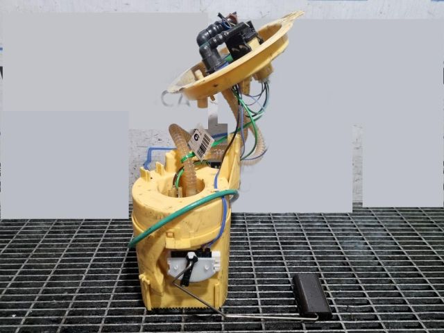 bontott BMW X3 Üzemanyag Szivattyú