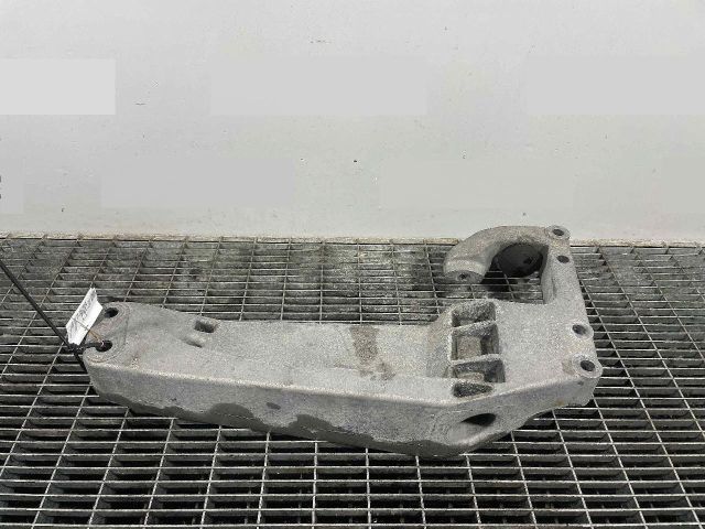 bontott BMW X3 Váltó Tartó Bak (Pozíciófüggetlen)