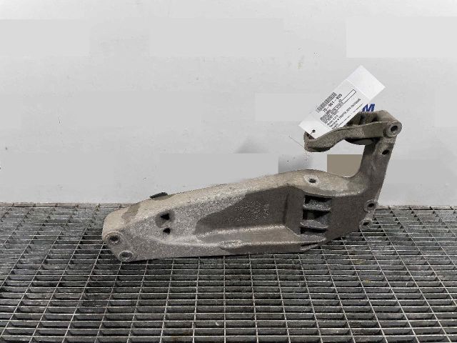 bontott BMW X3 Váltó Tartó Bak (Pozíciófüggetlen)