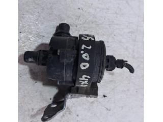 bontott BMW X3 Vízpumpa