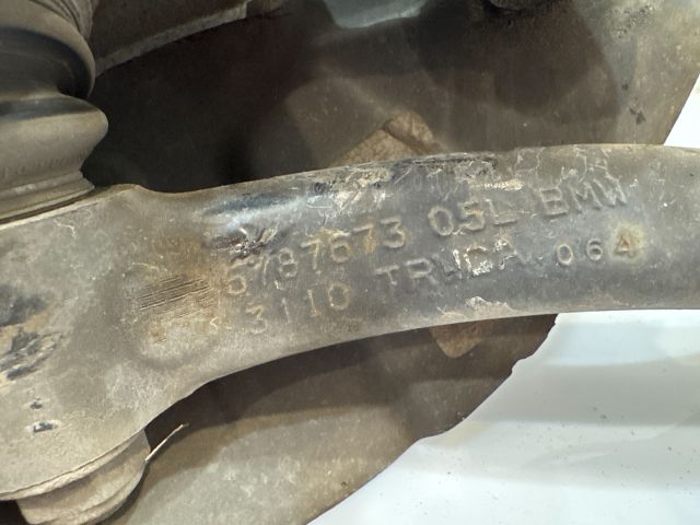 bontott BMW X3 Bal első Csonkállvány