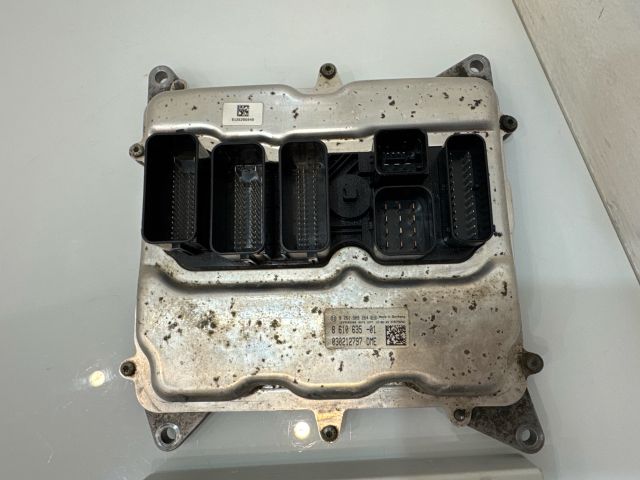 bontott BMW X3 Motorvezérlő