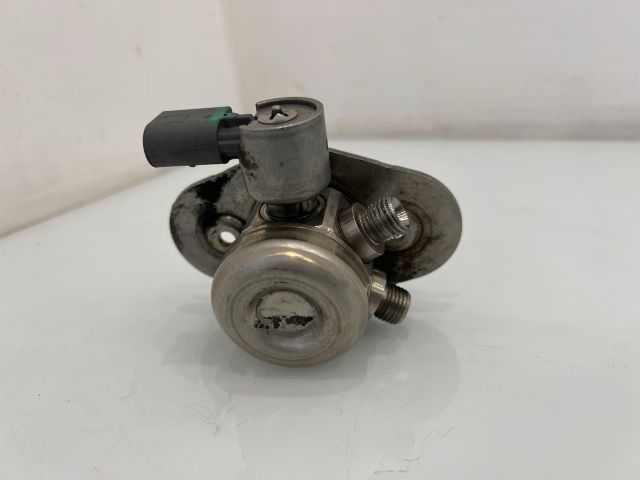 bontott BMW X3 Nagynyomású Szivattyú