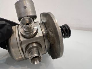 bontott BMW X3 Nagynyomású Szivattyú