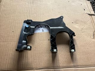 bontott BMW X3 Bal Féltengely Porvédő Lemez