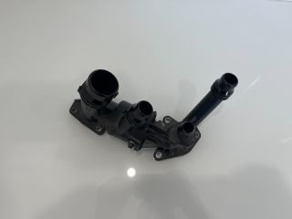 bontott BMW X3 Termosztátház