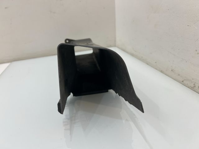 bontott BMW X3 Jobb első Fék Hűtő Cső