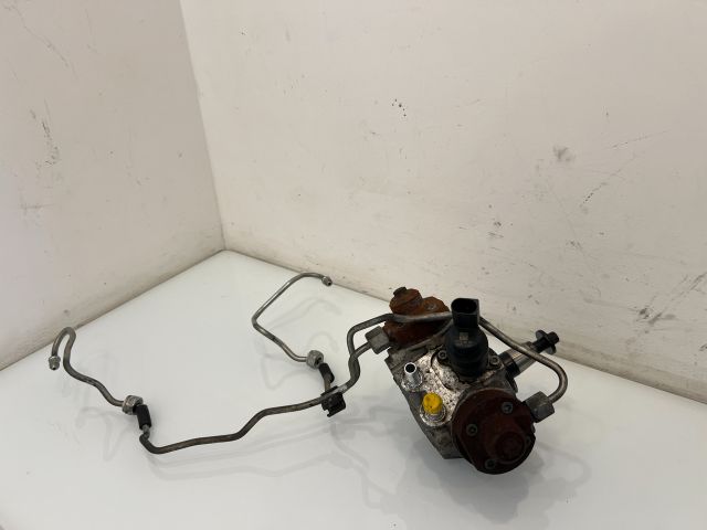 bontott BMW X3 Nagynyomású Szivattyú