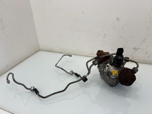 bontott BMW X3 Nagynyomású Szivattyú