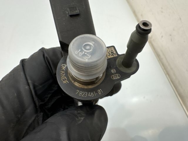 bontott BMW X3 Porlasztó (1 db)