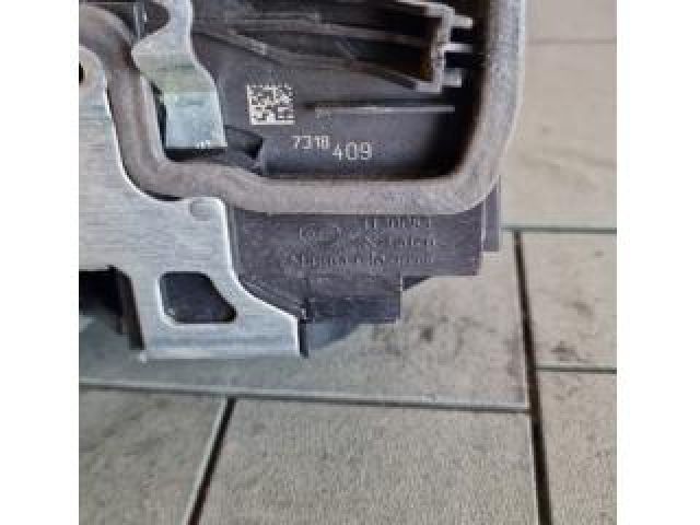 bontott BMW X4 Bal első Ajtózár