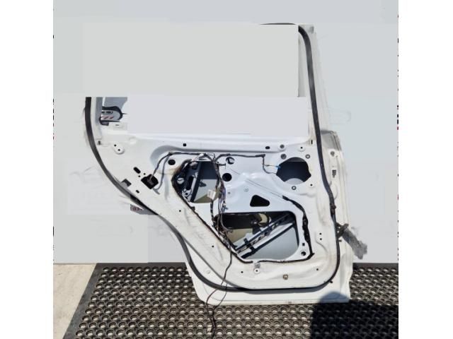 bontott BMW X4 Bal hátsó Ajtó (Üres lemez)