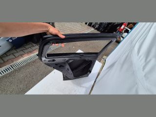 bontott BMW X4 Bal hátsó Ajtó (Üres lemez)