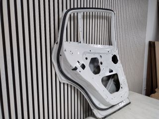 bontott BMW X4 Bal hátsó Ajtó (Üres lemez)