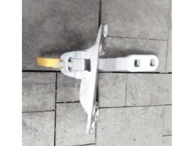 bontott BMW X4 Csomagtérajtó Bal Zsanér