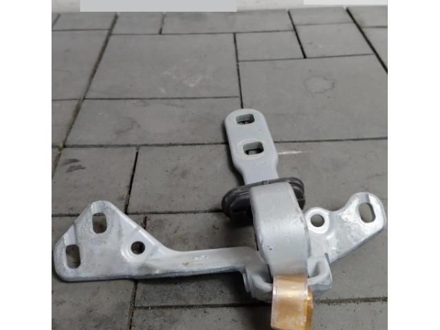 bontott BMW X4 Csomagtérajtó Bal Zsanér