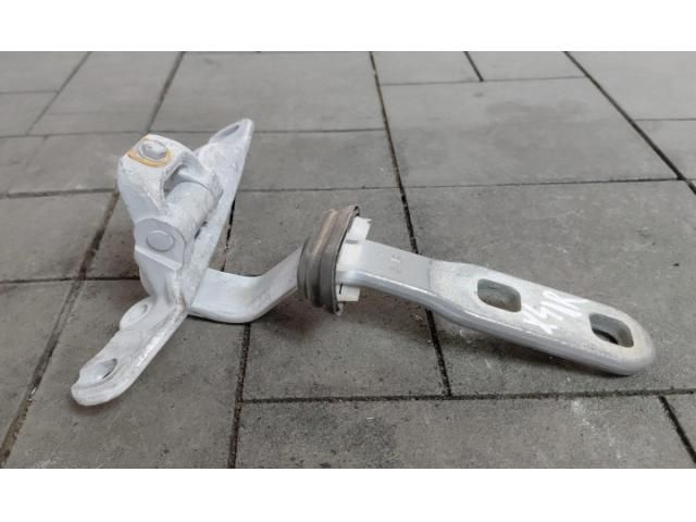 bontott BMW X4 Csomagtérajtó Jobb Zsanér