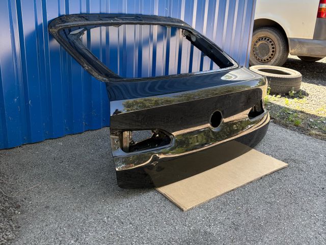 bontott BMW X4 Csomagtérajtó (Üres lemez)