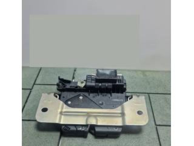 bontott BMW X4 Csomagtérajtó Zárszerkezet