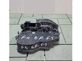 bontott BMW X4 Jobb első Ajtózár