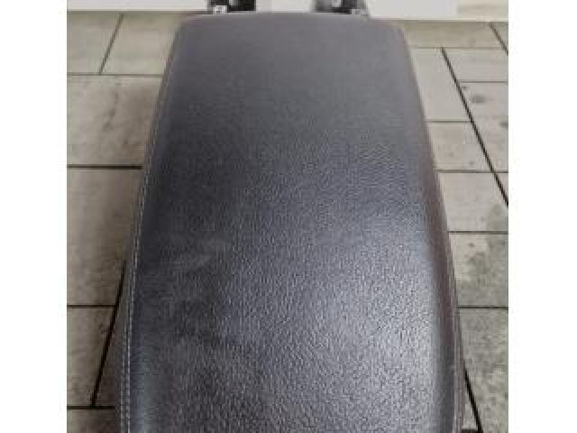 bontott BMW X4 Könyöklő