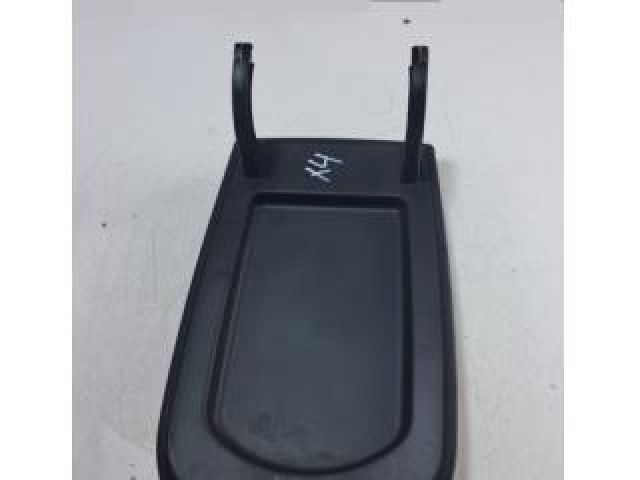 bontott BMW X4 Könyöklő