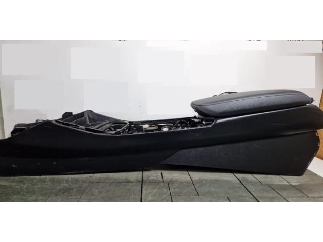 bontott BMW X4 Könyöklő