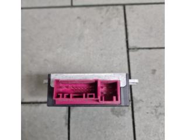 bontott BMW X4 Üzemanyag Befecskendező Vezérlő