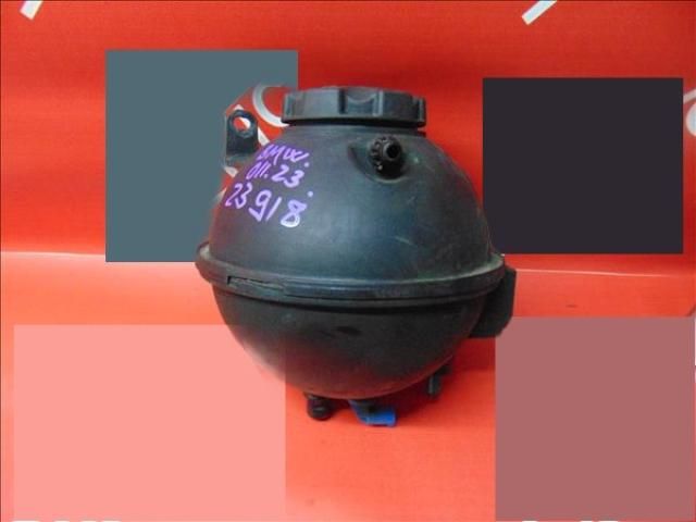 bontott BMW X4 Kiegyenlítő Tartály