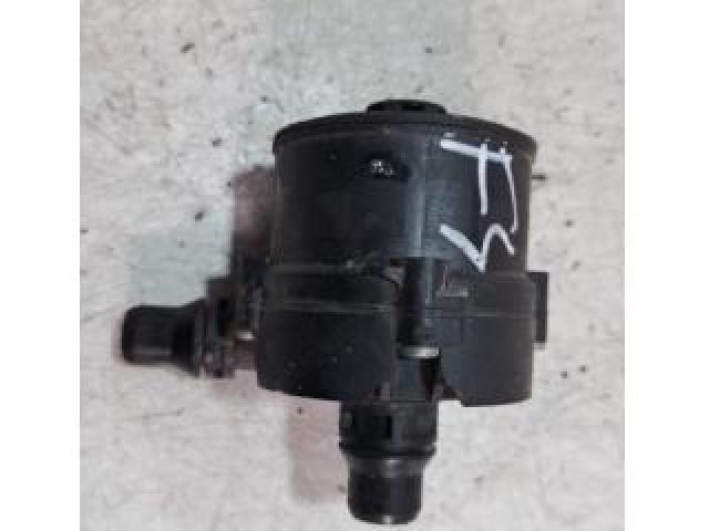 bontott BMW X4 Vízpumpa